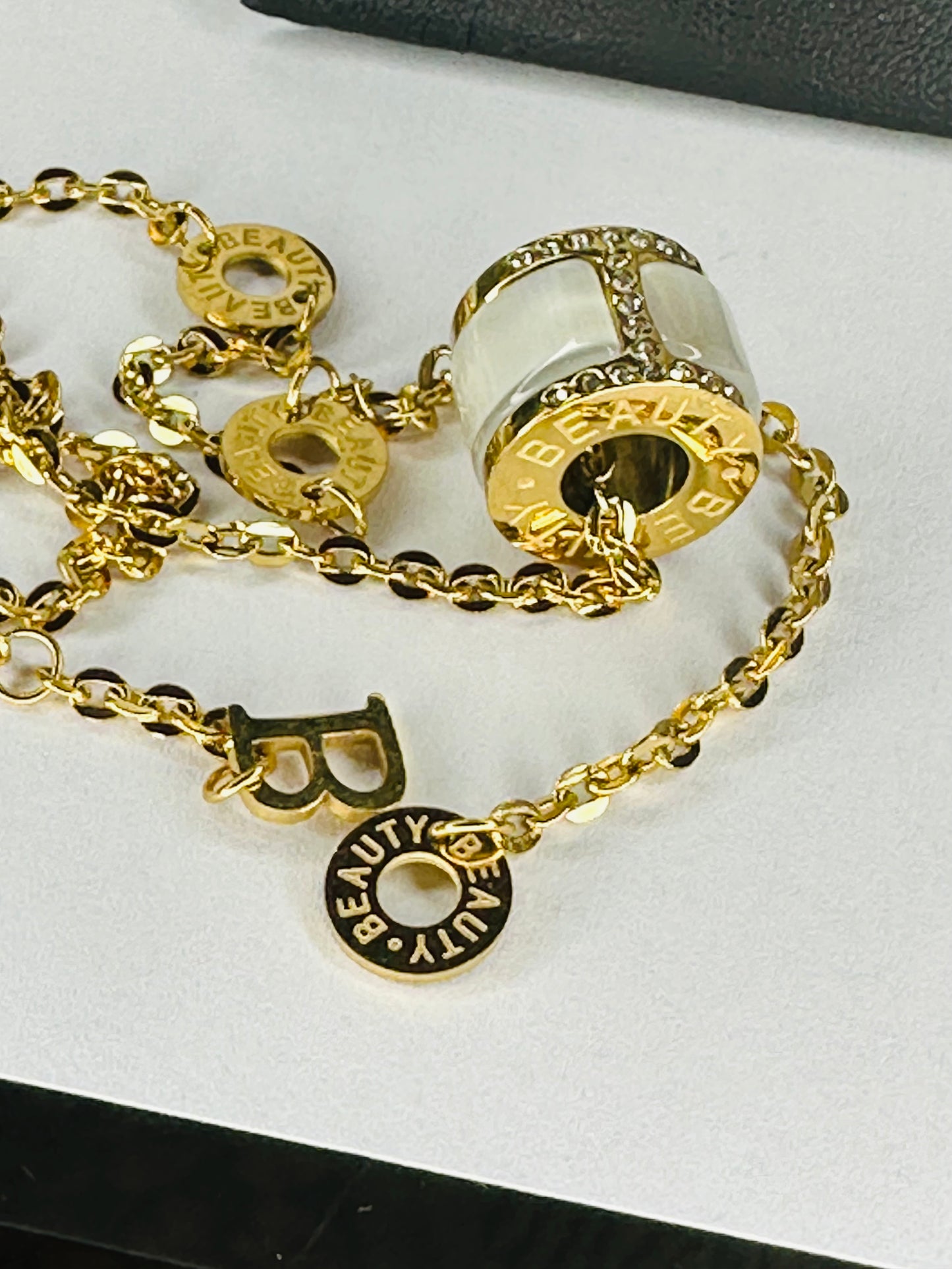 Collier Femme chic et moderne