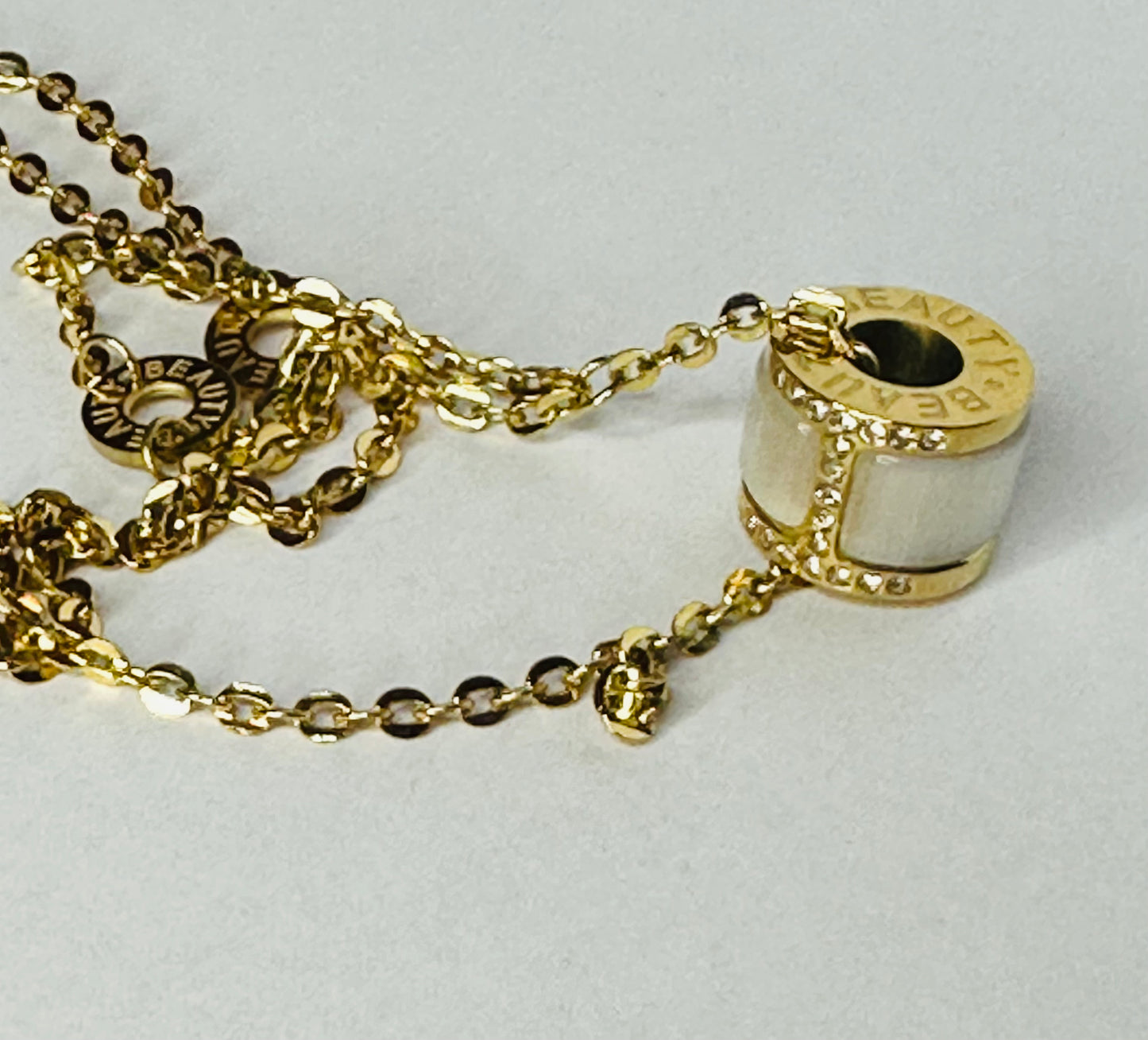 Collier Femme chic et moderne